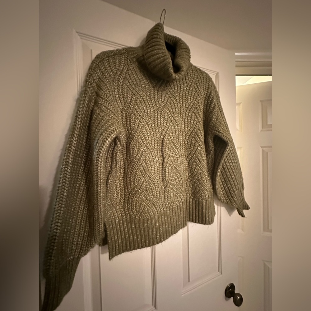 Chunky Knit Turtleneck Sweater